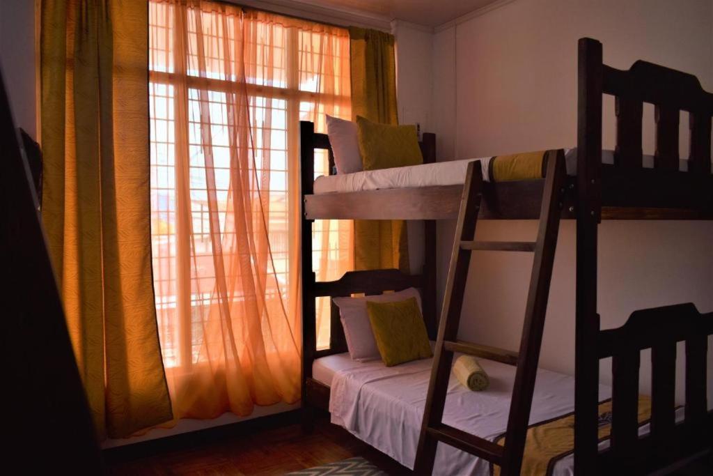 Lajuela Bnb & Hostel Alajuela Buitenkant foto